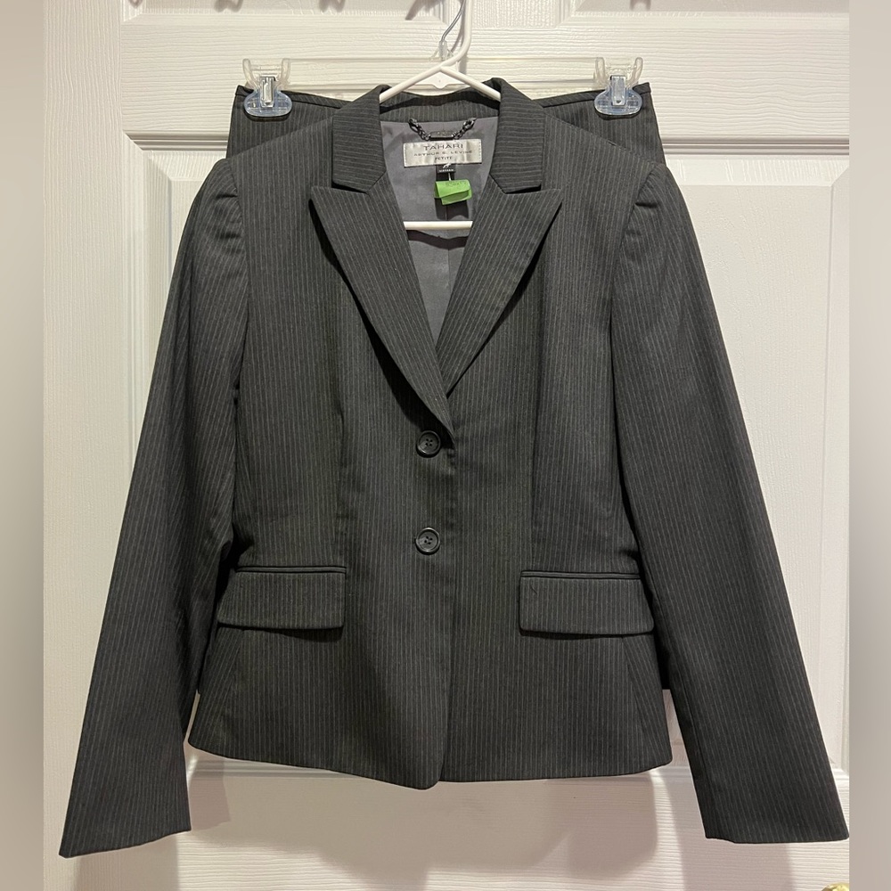 Tahari Grey PinStripe 2 Piece Suit - matching Pinstripe Skirt with back slit.
